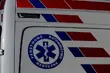Ambulans z rodzącą kobietą utknął w wodzie na Branickiego