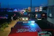 Pożar na Dojlidach. Z ogniem walczy kilkudziesięciu strażaków