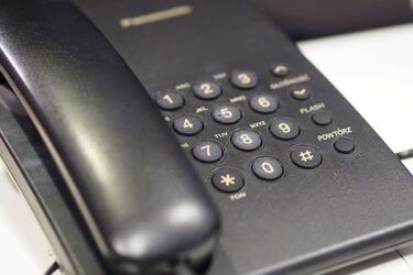 W skarbówkach też są problemy z telefonami
