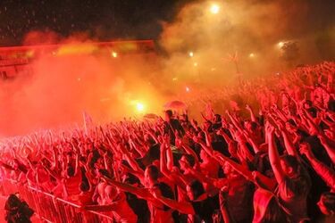 Tysiące żółto-czerwonych fanów na wicemistrzowskiej fecie [ZDJĘCIA]