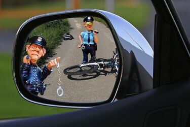 Dwie twarze: Rowerzysta na ścieżce... [FELIETON]