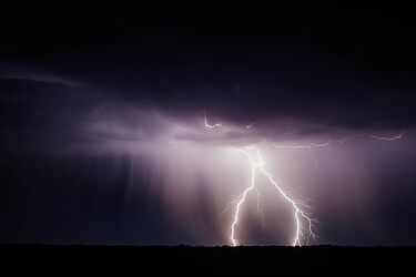 Meteorolodzy ostrzegają przed burzami. Mogą być z gradem