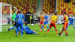 Jagiellonia przegrała z Piastem. Na własne życzenie [ZDJĘCIA]