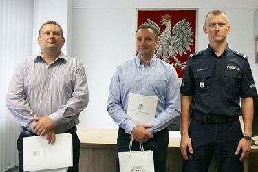 Skromni i odważni - nie wahali się ratować ludzkiego życia. Taksówkarze zostali nagrodzeni