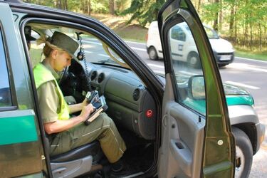 Funkcjonariusze SG zatrzymali 32-latka, którego poszukiwali Austriacy