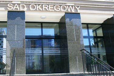 Ewakuacja sądu okręgowego. Znaleziono niezidentyfikowaną substancję