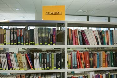 Znani pisarze i nowe wydawnictwa. Jakie są plany Książnicy Podlaskiej na jesień? 