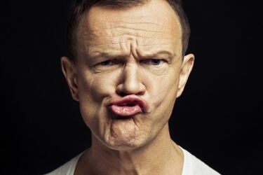 Wieczór satyry i humoru z Cezarym Pazurą. Wygraj bilety [KONKURS]