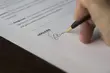 Dwie twarze: Papieros za PESEL? [FELIETON]