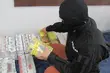 59-latka i ponad 2 tys. paczek papierosów