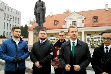 Białostocki Marsz Niepodległości. Będą przemówienia, kwiaty i wystrzał z armaty