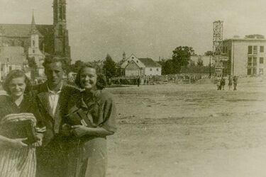 Archiwalne fotografie Białegostoku i inne wystawy. Na wernisaże wstęp jest wolny