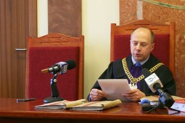 Policjant przekroczył granice obrony koniecznej. Emocje wzięły górę