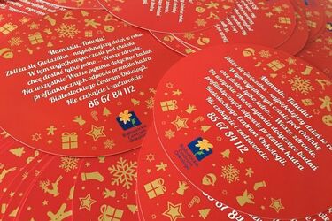 Kartki-bombki dla dzieci i rodziców, bo profilaktyka jest najważniejsza