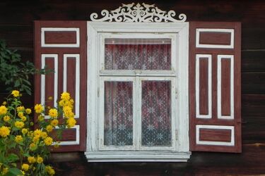 Zdobione domy, przydrożne krzyże. Z wizytą we wsi Soce