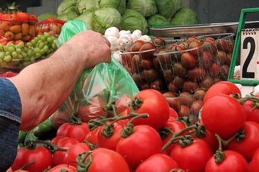 W sobotę zakupów raczej nie zrobimy. Jak czynne będą sklepy?