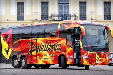 Jagiellonia będzie miała nowy autokar. Wygląd wybiorą kibice