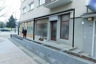 Lokal przy ul. Suraskiej czeka na najemcę