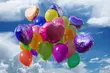 Setki z balonów z helem  i rozgrzewająca czekolada. Happening przed UDSK