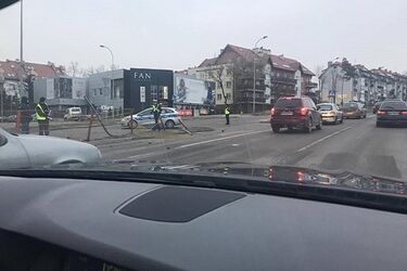 Wypadek w Białymstoku. 60-latka potrąciła pieszą i dachowała