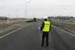 Śmiertelny wypadek na drodze do Warszawy. Ofiary stały nieprawidłowo na prawym pasie ruchu