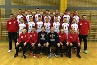 Szczypiorniak wskoczył na ligowe podium