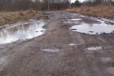 Zamiast drogi mieli nieprzejezdne bagno. Jest reakcja magistratu [ZDJĘCIA]