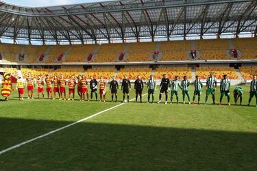 Jagiellonia - Żalgiris. Ireneusz Mamrot testował rezerwowych