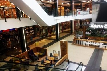 Świąteczny weekend – jak pracują sklepy i galerie handlowe?