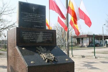 "Wielu wykonało tutaj ostatnie kroki na polskiej ziemi". Nowe miejsce pamięci o Sybirze