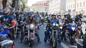 Miastem zawładnęli motocykliści [ZDJĘCIA]