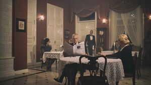 Hotel Ritz i tajemnicza kobieta. Długo oczekiwana premiera "Czarnej damy" [ZDJĘCIA, WIDEO]