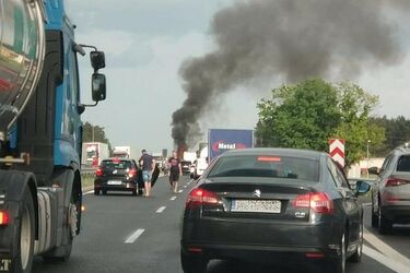 Karambol 7 pojazdów. 4 osoby są ranne