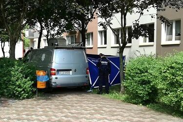 Znaleziono zwłoki w centrum. Mężczyzna skoczył z wieżowca