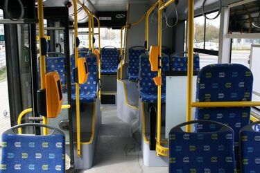 Uczniowie za darmo autobusami. Chociaż nie wszyscy i nie wszędzie