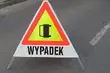Auto uderzyło w drzewo. 4 policjantów jest rannych