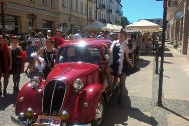 Stroje z epoki, promocje w lokalach i spacery, czyli Święto Ulicy Kilińskiego