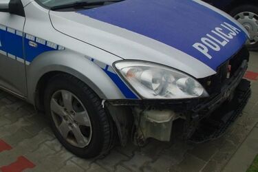 Wypadek radiowozu. Rannych 4 policjantów