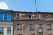 Flaga razi. Wojenka o to, co można wywieszać z okna
