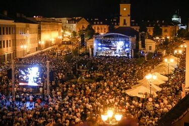 Kultura na weekend. Plenerowe koncerty, jarmark i imprezy za miastem [WIDEO]