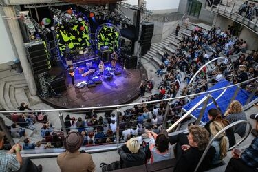 Halfway Festival. Jedyna taka impreza - bez barierek, blisko ludzi [WIDEO]