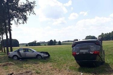 Dachowanie toyoty na trasie Korycin - Białystok