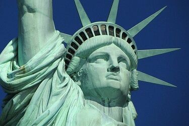 American dream? Wielu białostoczan chce sprawdzić czy się spełni 
