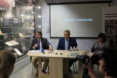 Plenerowa wystawa na Rynku Kościuszki. Staną 3 pawilony