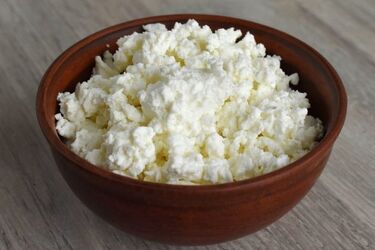 Groźna bakteria w popularnym twarogu. To kolejny skażony produkt
