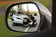 Wypadek z dachowaniem. Pasażerka wyleciała przez szybę