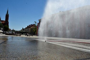 W mieście trudno wytrzymać. Kurtyny wodne na ochłodę 