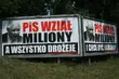 PiS odpowiada na bilbordy opozycji. 
