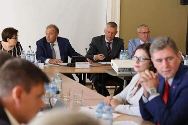 "Przyszłość rolnictwa to przyszłość Podlasia". Gabinet Cieni obradował w Ciechanowcu