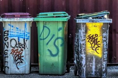 Innowacyjne śmieciarki pojawią się na drogach? Będą same identyfikować pojemniki